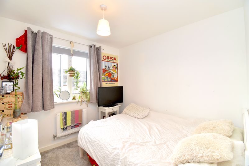 Bedroom- click for photo gallery